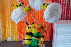 Abejas hechas con globos de Garland Fantasía