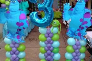 Columnas de globos de Monstruos SA