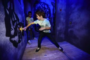 Fiesta de cumpleaños con escape room Prison Island.