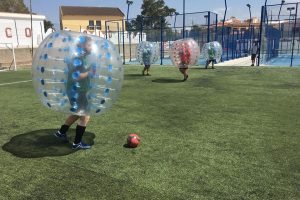 Partido de Bubble Soccer.