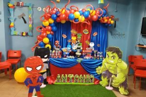 Mesa dulce de superhéroes