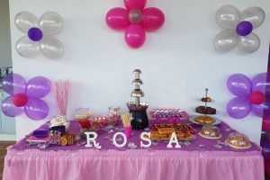 Mesa dulce para fiesta infantil.