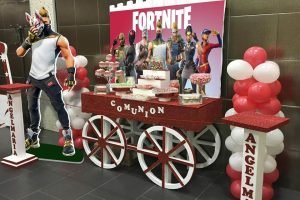 Mesa dulce para comunión de Fortnite.
