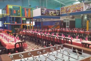 Salón Marina Park 2 y parque infantil