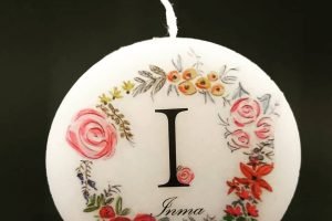 Velas para fiestas infantiles con iniciales.