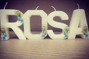 Velas con forma de letras,
