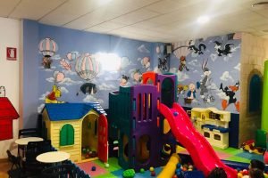 Zona de juego de bebés en Torcalandia Park