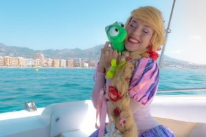 Rapunzel fiestas infantiles en barco Fuengirola
