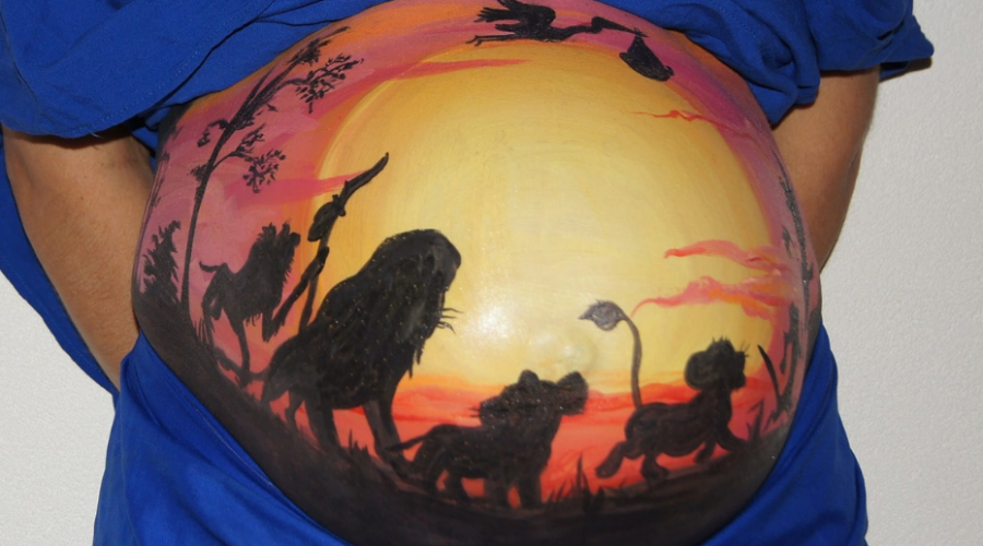 belly painting del Rey León
