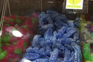cumpleaños-veganos-gominolas-veganas-malaga