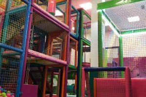 parque de bolas para cumpleaños infantiles en san pedro de alcantara